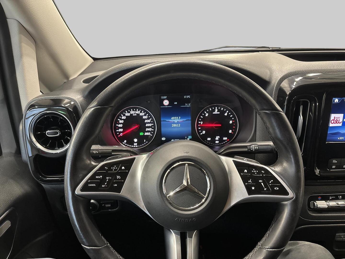 MERCEDES-BENZ Vito 2024