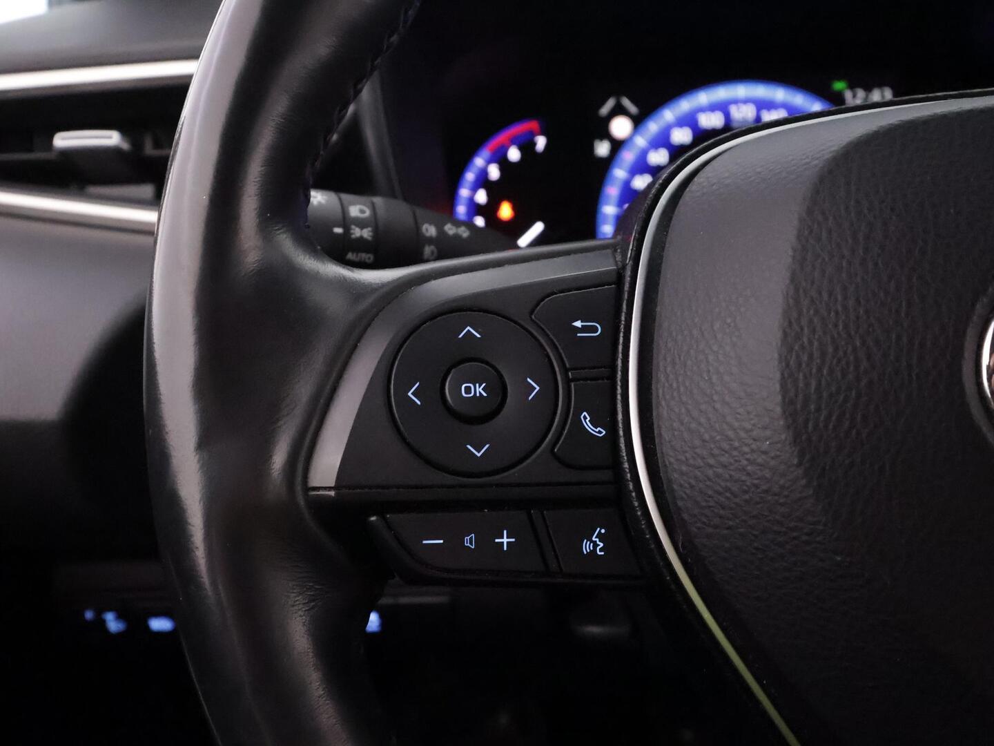 TOYOTA COROLLA 2019