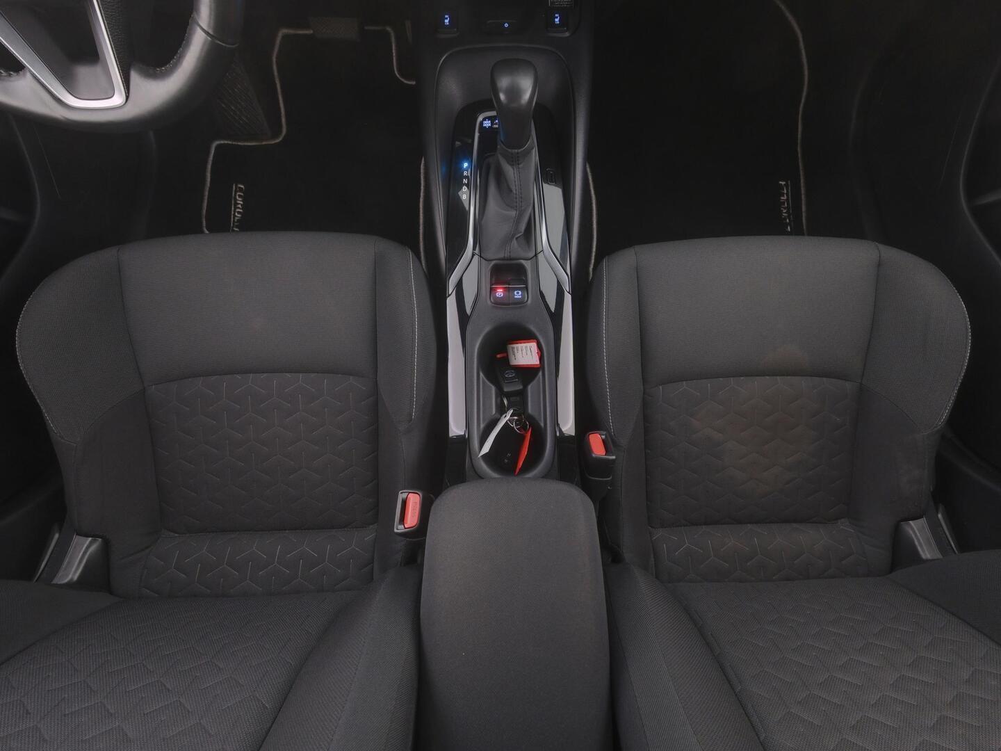 TOYOTA COROLLA 2019