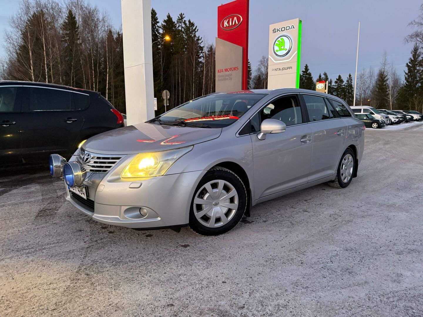 TOYOTA Avensis 2011