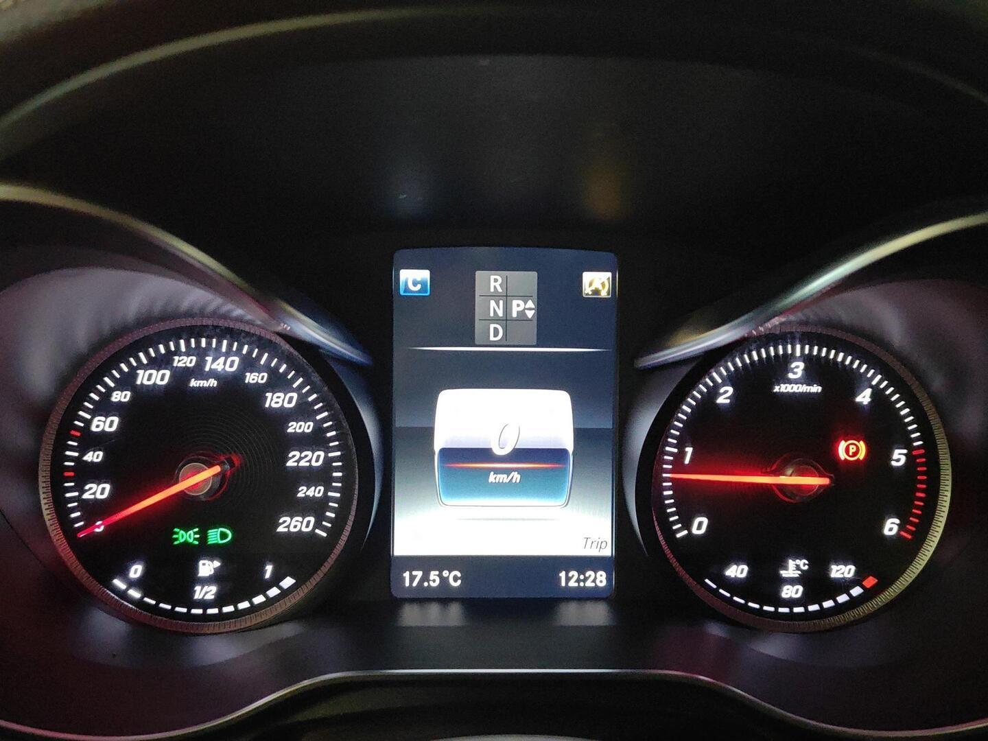 MERCEDES-BENZ GLC 2015