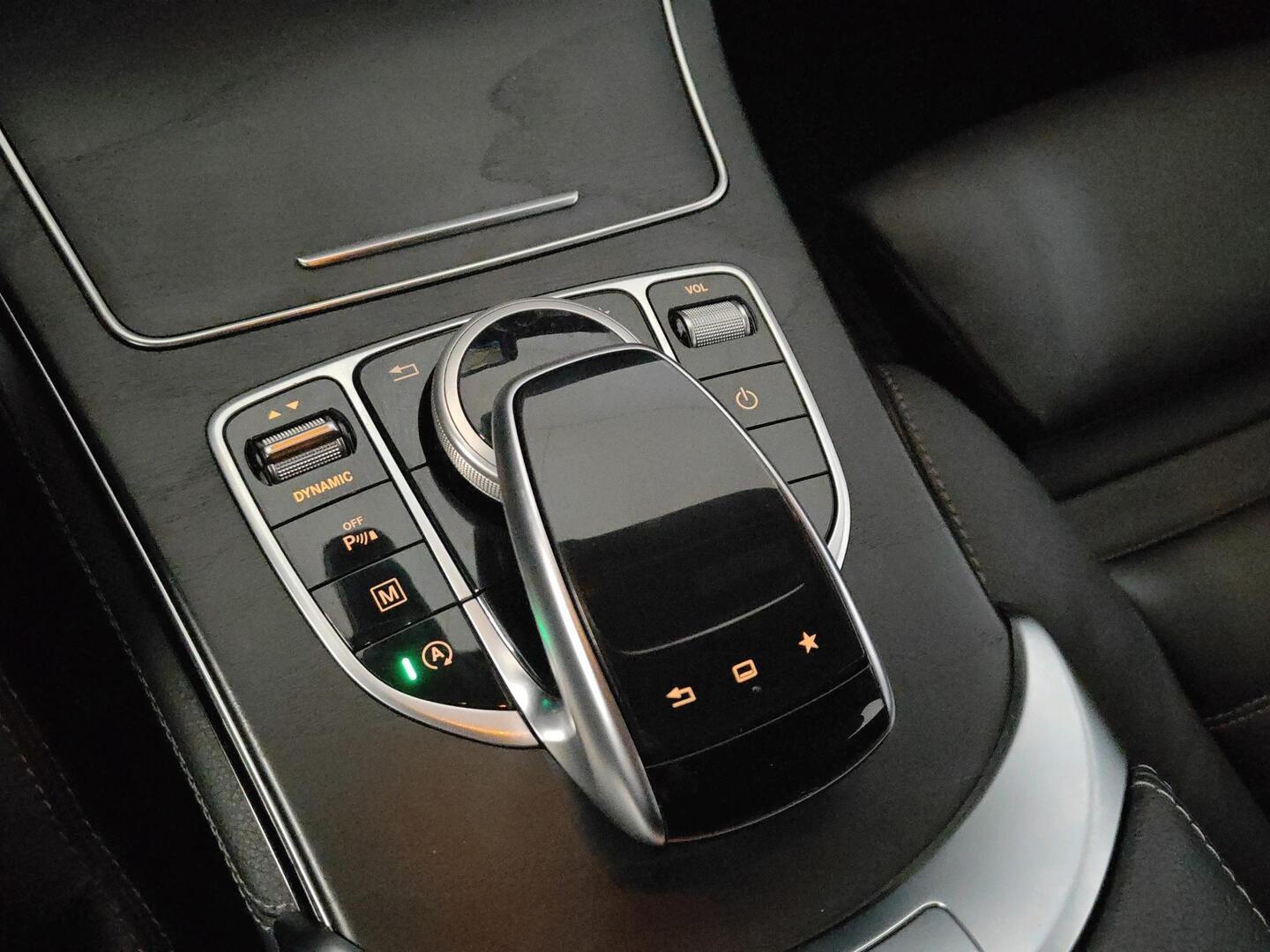 MERCEDES-BENZ GLC 2015