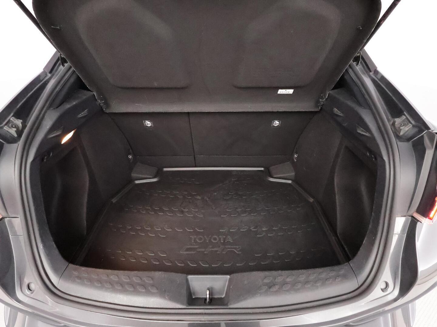 TOYOTA C-HR 2019