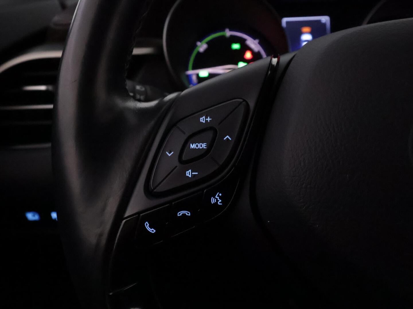 TOYOTA C-HR 2019