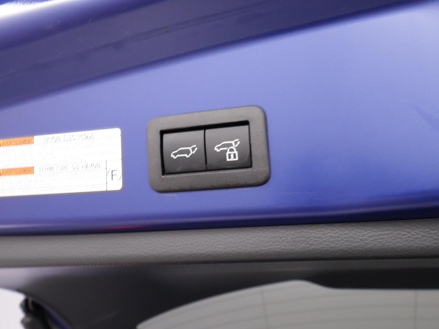 TOYOTA COROLLA CROSS 2023