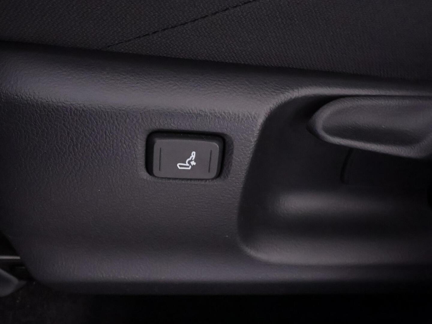TOYOTA COROLLA CROSS 2023