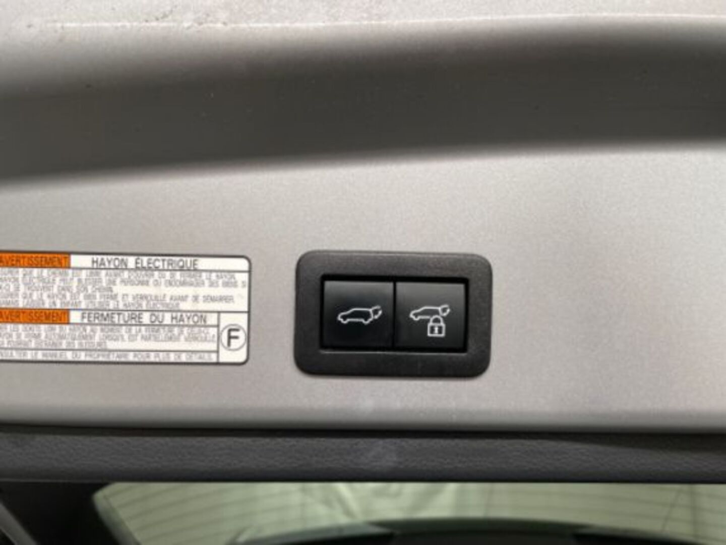 TOYOTA COROLLA CROSS 2023