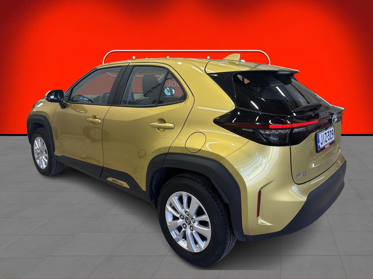 TOYOTA Yaris Cross 2022