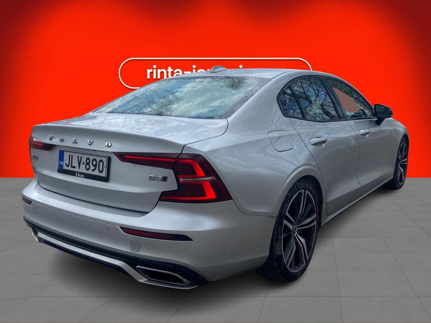 VOLVO S60 2021