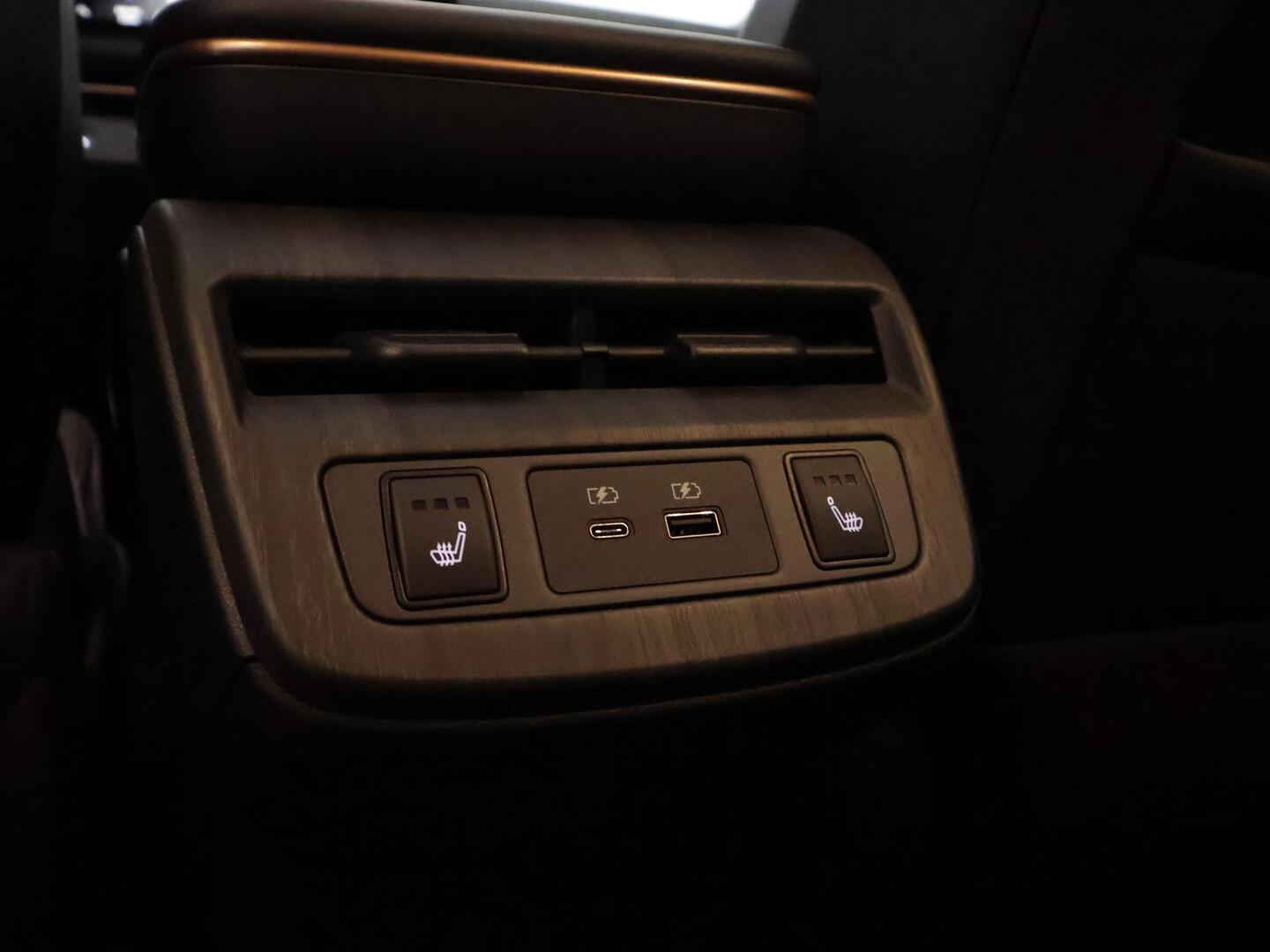 NISSAN ARIYA 2024
