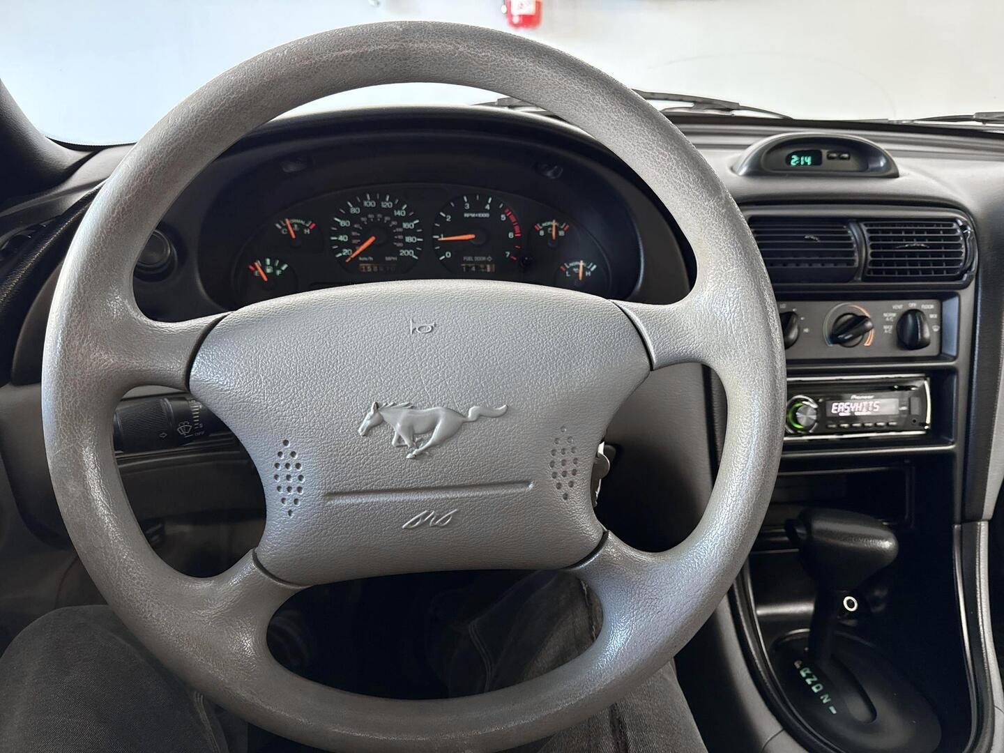 FORD Mustang 1997