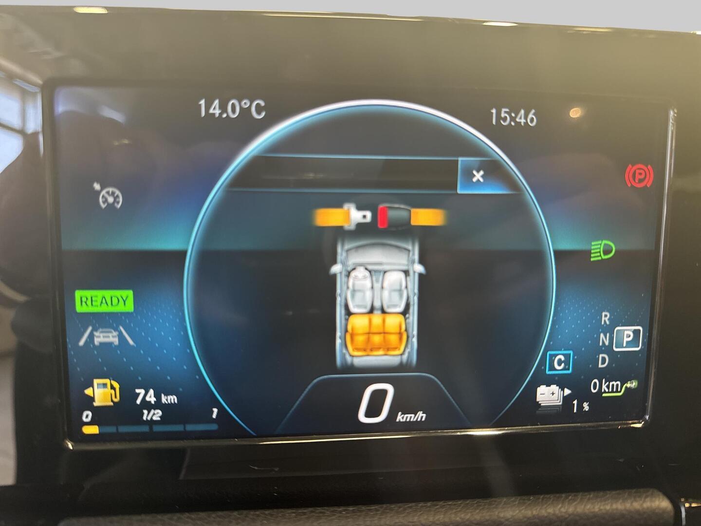 MERCEDES-BENZ GLA 2021