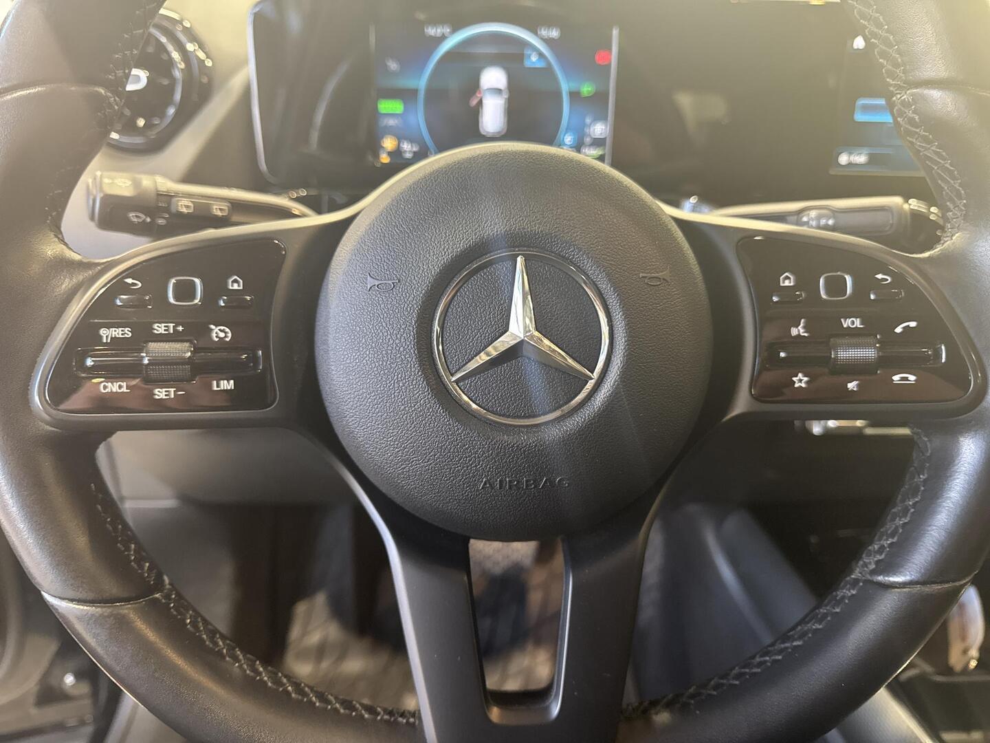 MERCEDES-BENZ GLA 2021