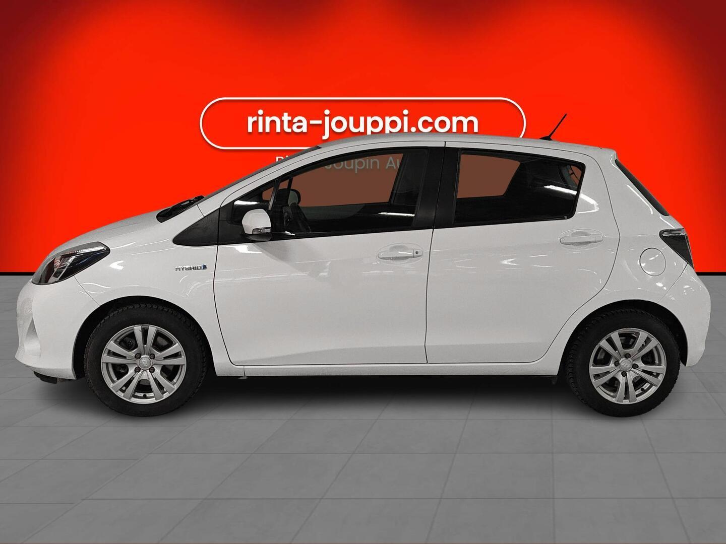 TOYOTA Yaris 2013