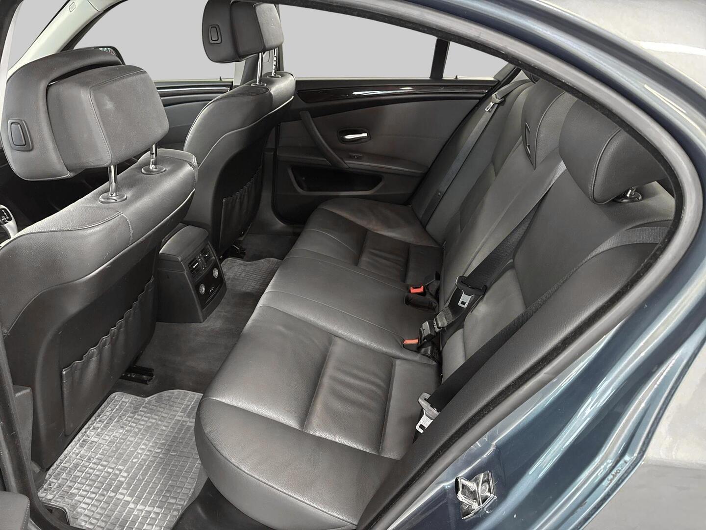 BMW 520 2009