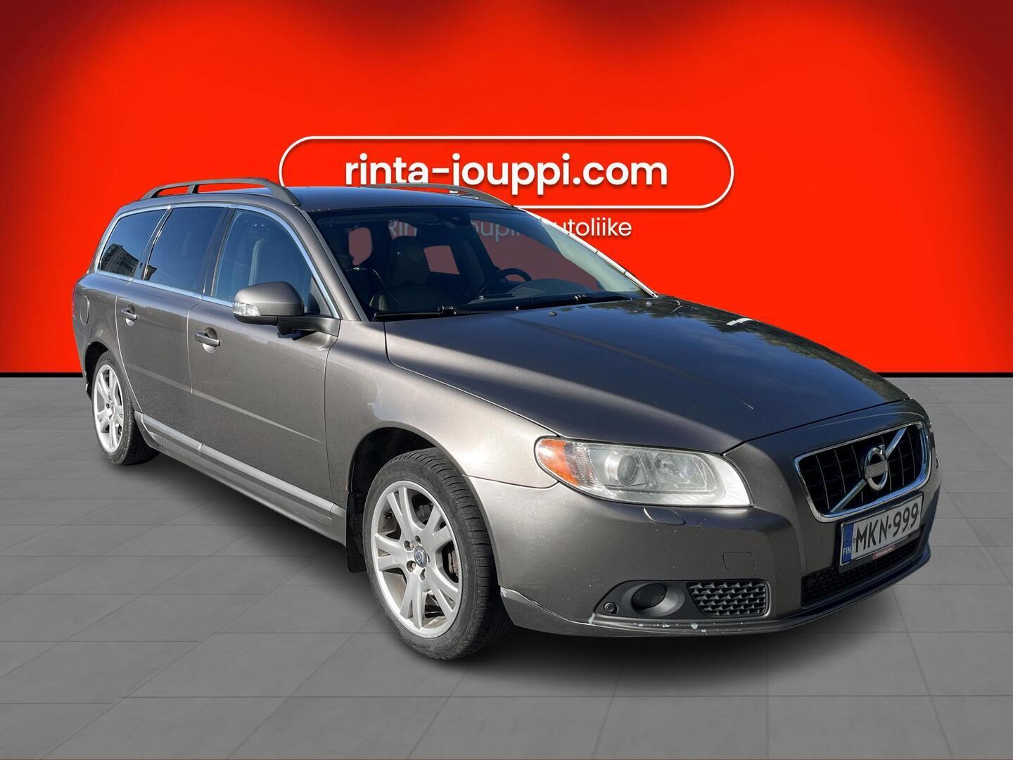VOLVO V70 2011