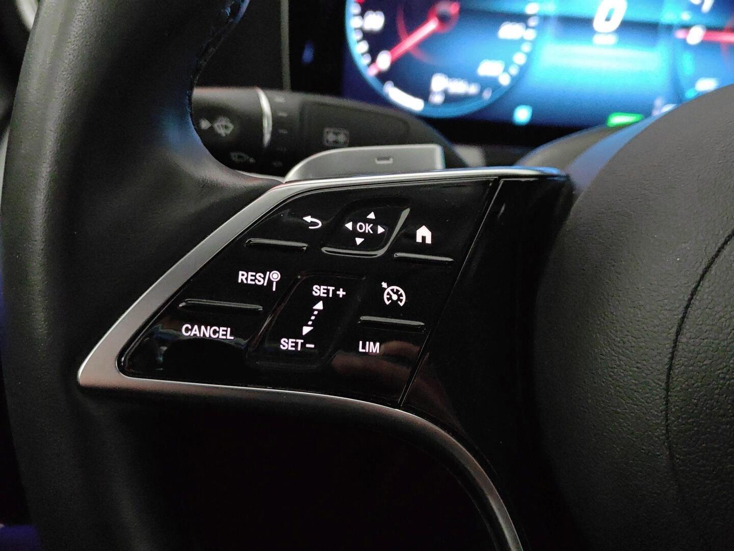 MERCEDES-BENZ E 2023