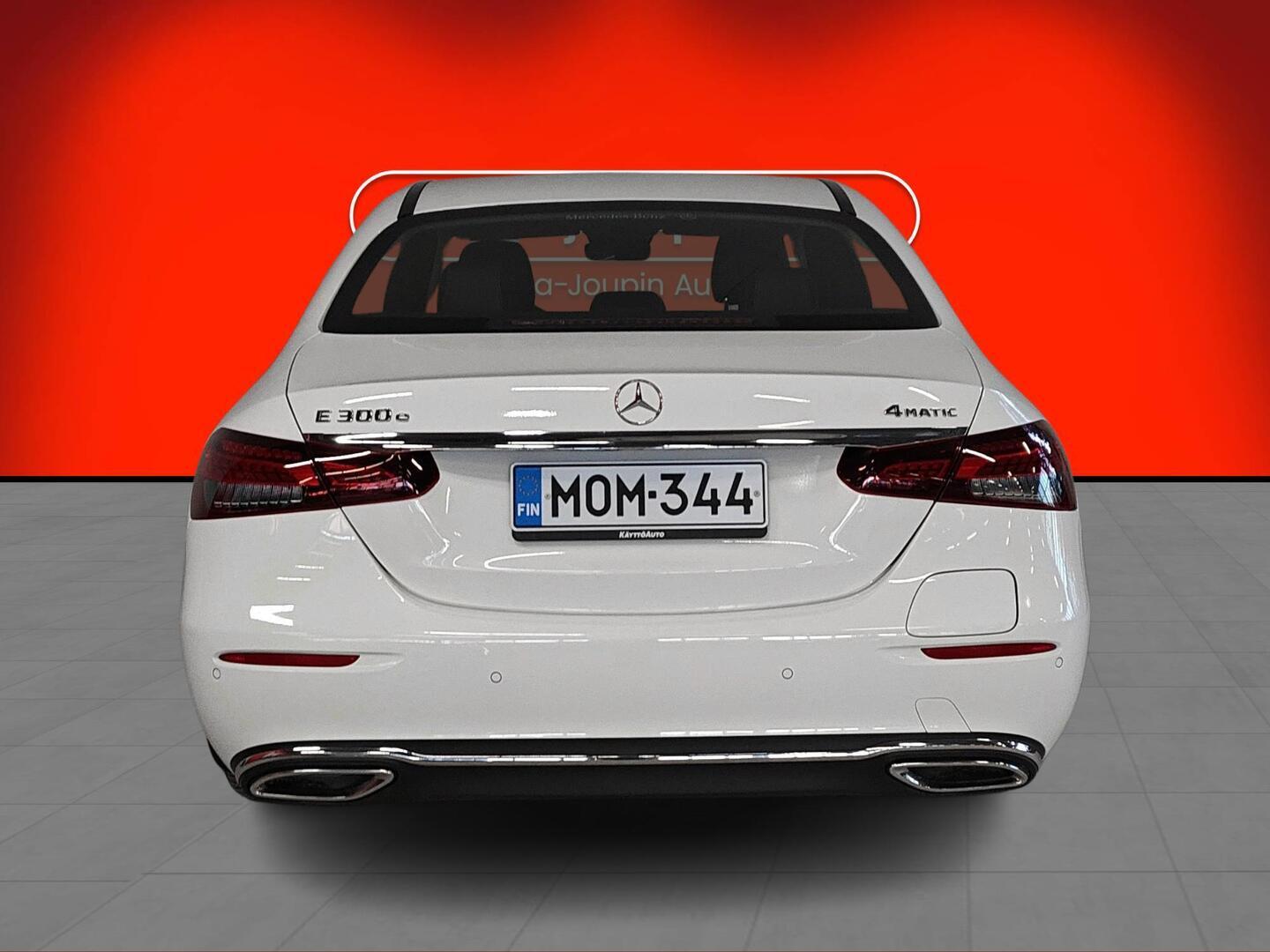 MERCEDES-BENZ E 2023