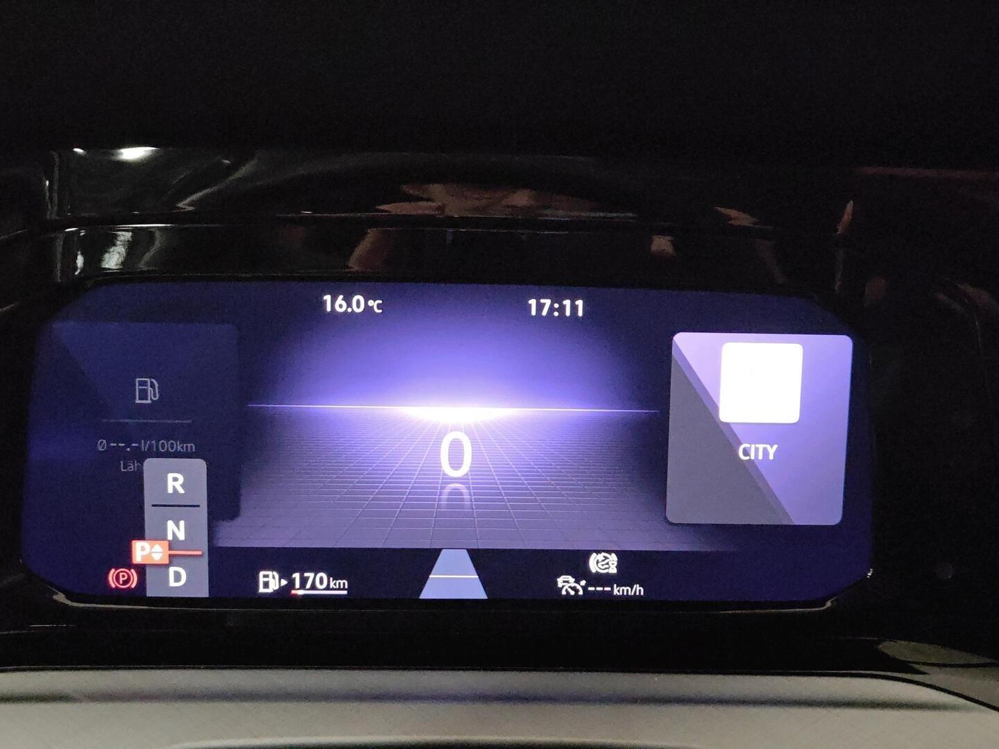 VOLKSWAGEN Golf 2024