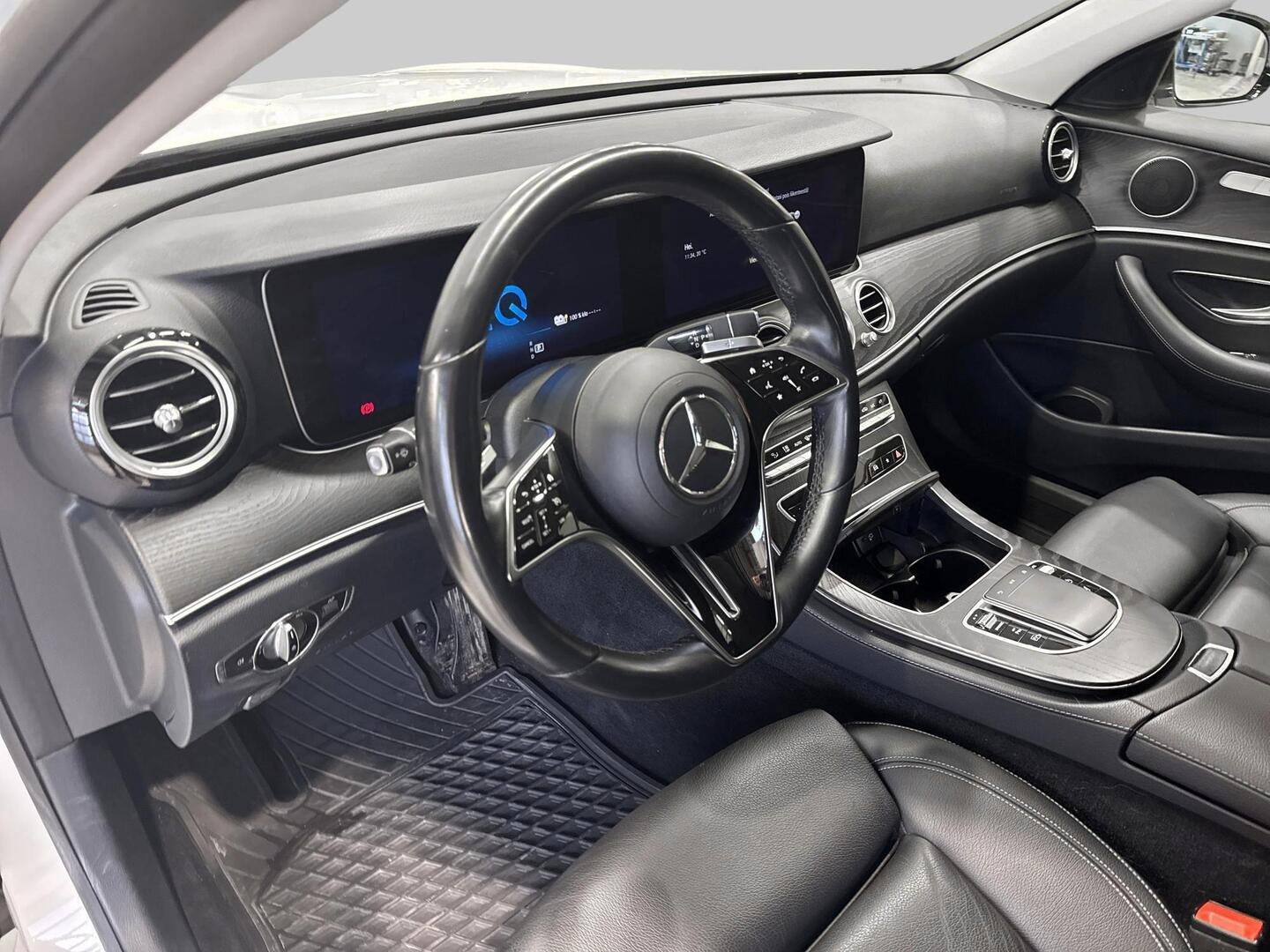 MERCEDES-BENZ E 2021