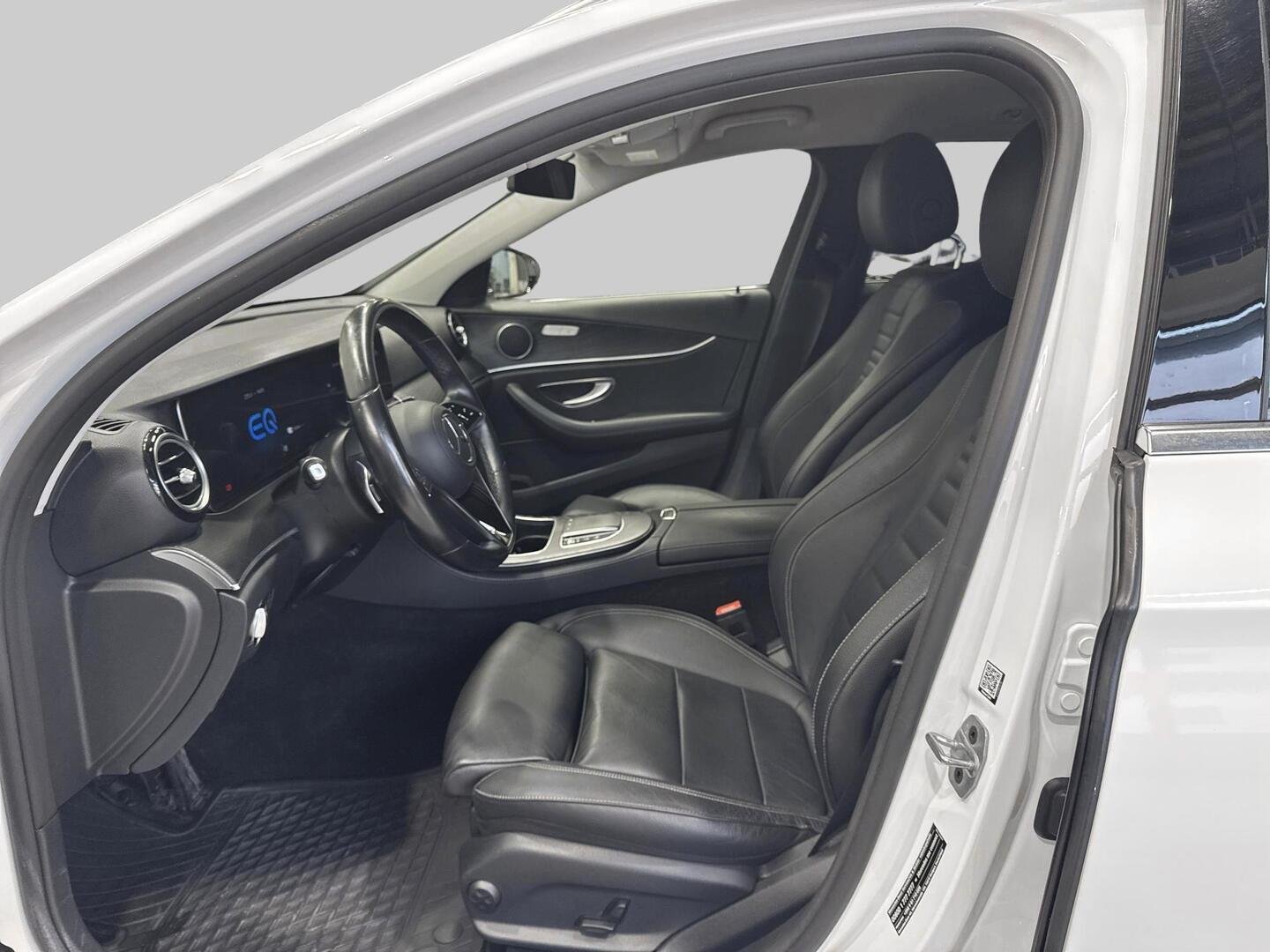 MERCEDES-BENZ E 2021