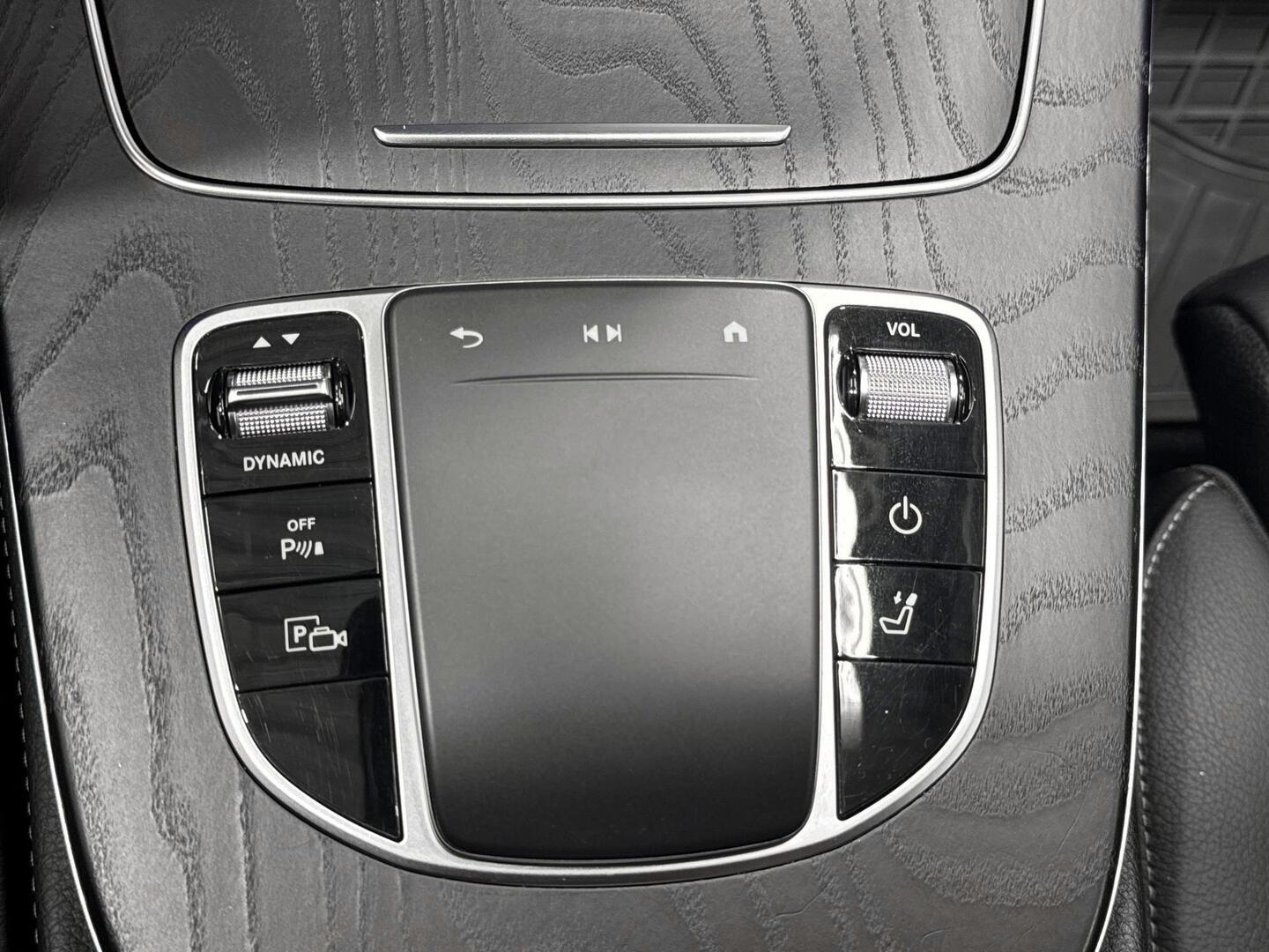 MERCEDES-BENZ E 2021