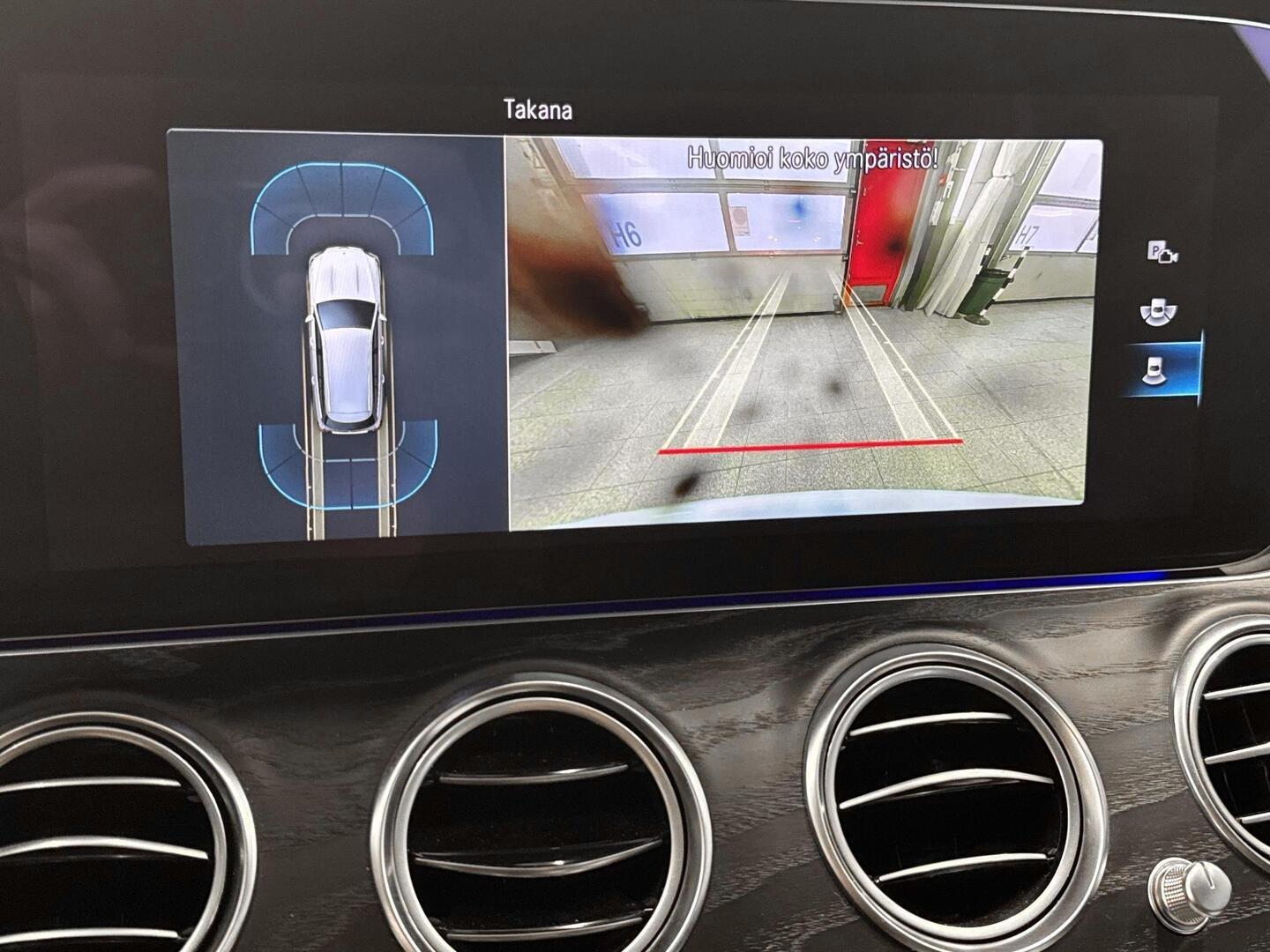 MERCEDES-BENZ E 2021