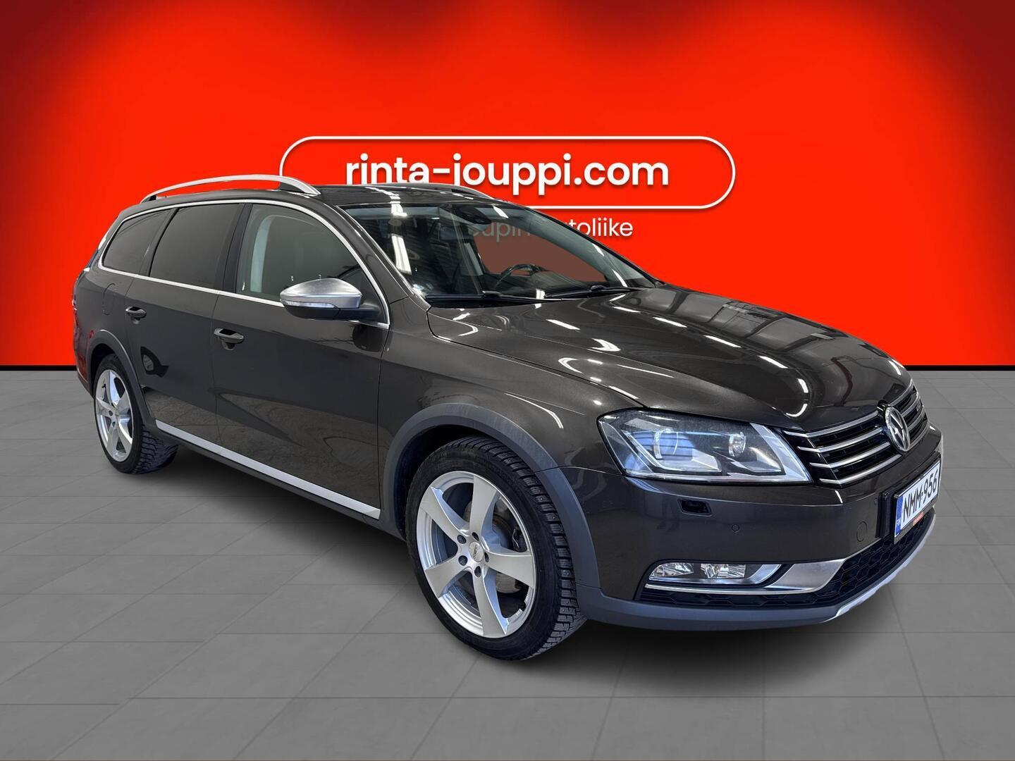 VOLKSWAGEN Passat 2012