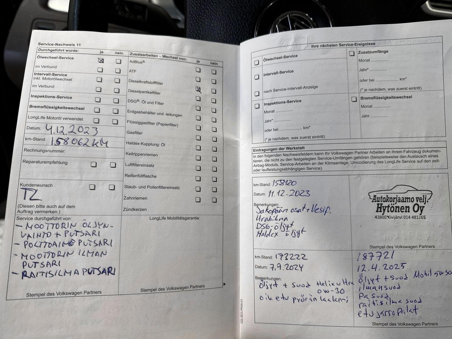 VOLKSWAGEN Passat 2012