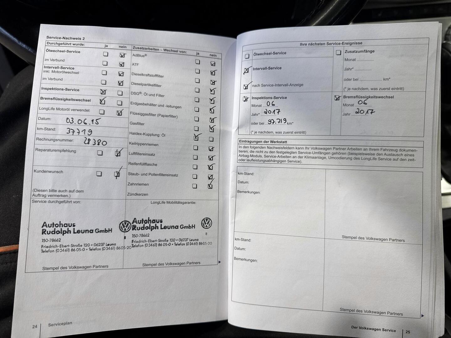 VOLKSWAGEN Passat 2012