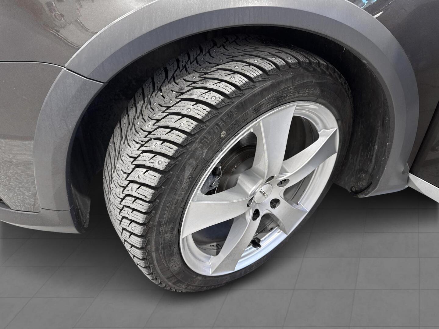 VOLKSWAGEN Passat 2012