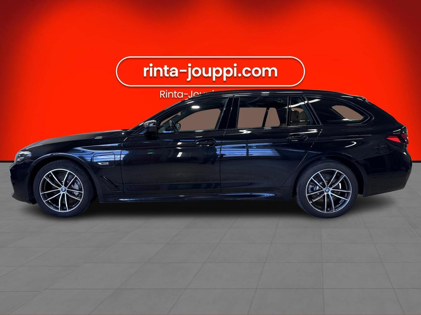 BMW 530 2023