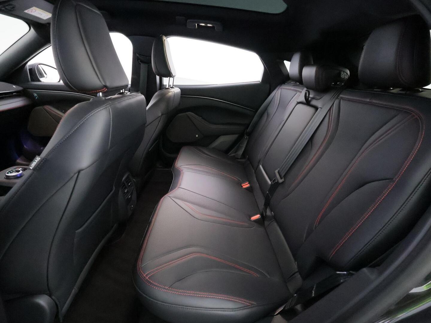 FORD MUSTANG MACH-E 2022