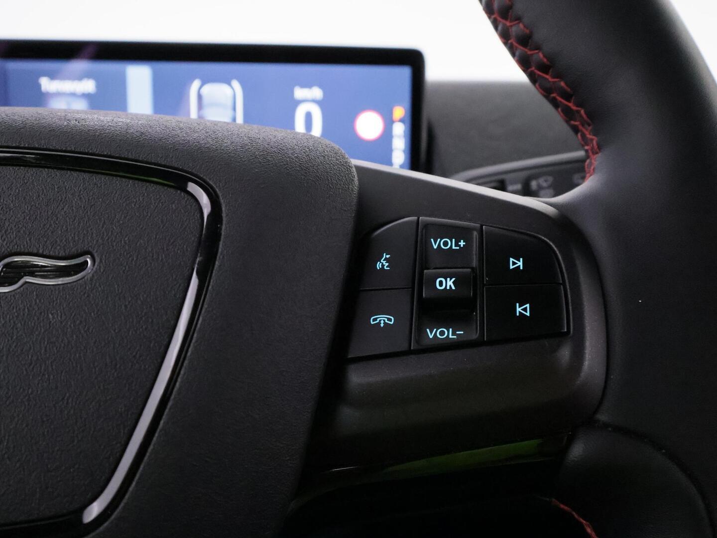 FORD MUSTANG MACH-E 2022