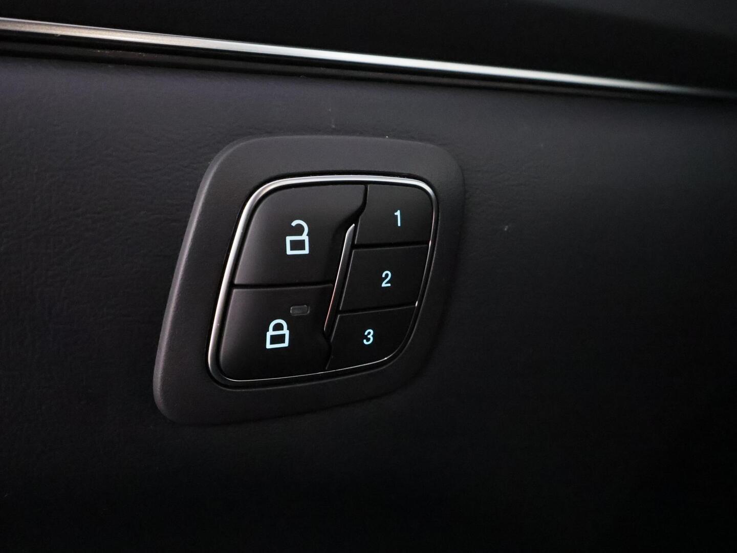 FORD MUSTANG MACH-E 2022