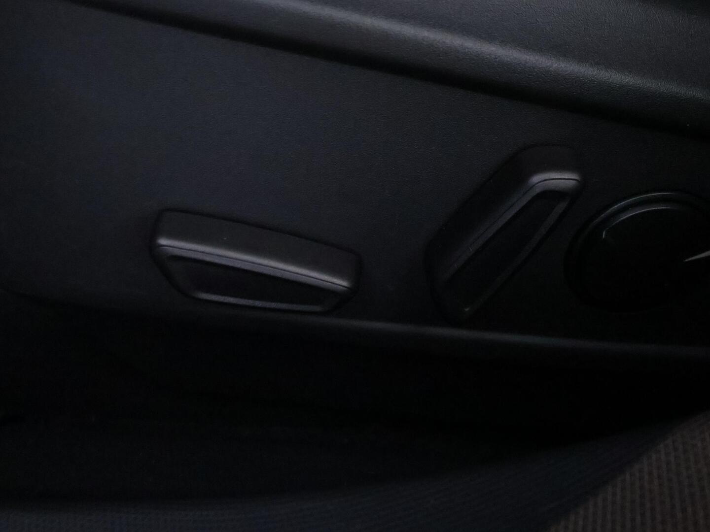 FORD MUSTANG MACH-E 2022