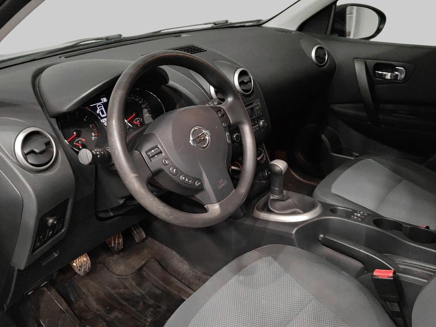 NISSAN Qashqai 2013