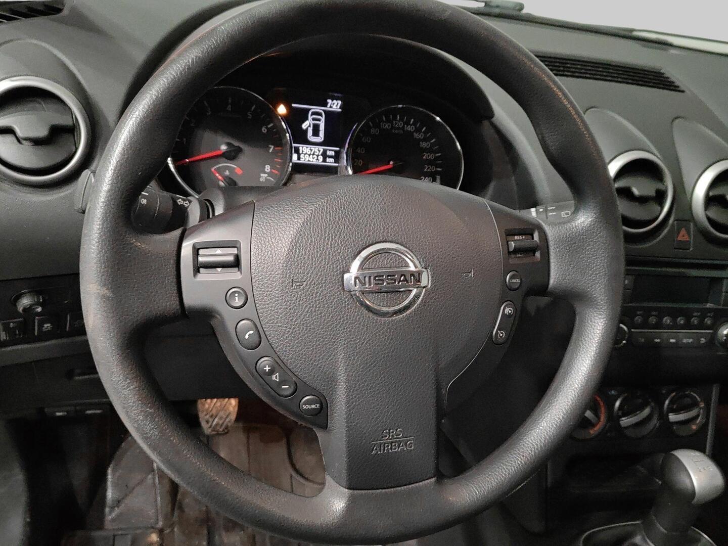 NISSAN Qashqai 2013