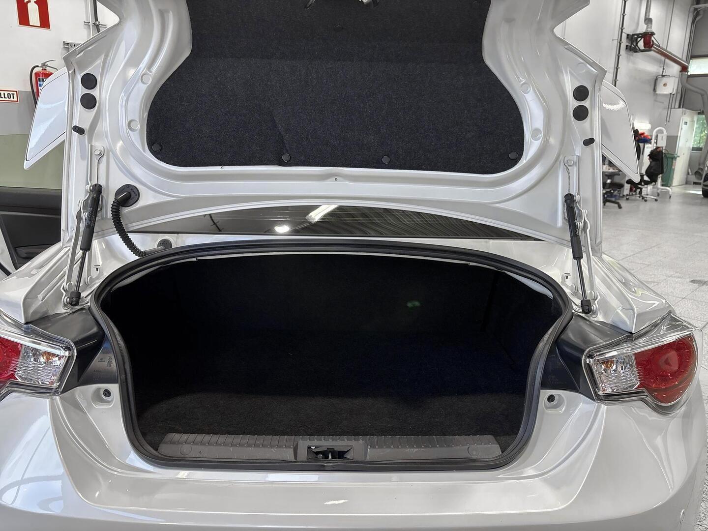TOYOTA GT86 2013