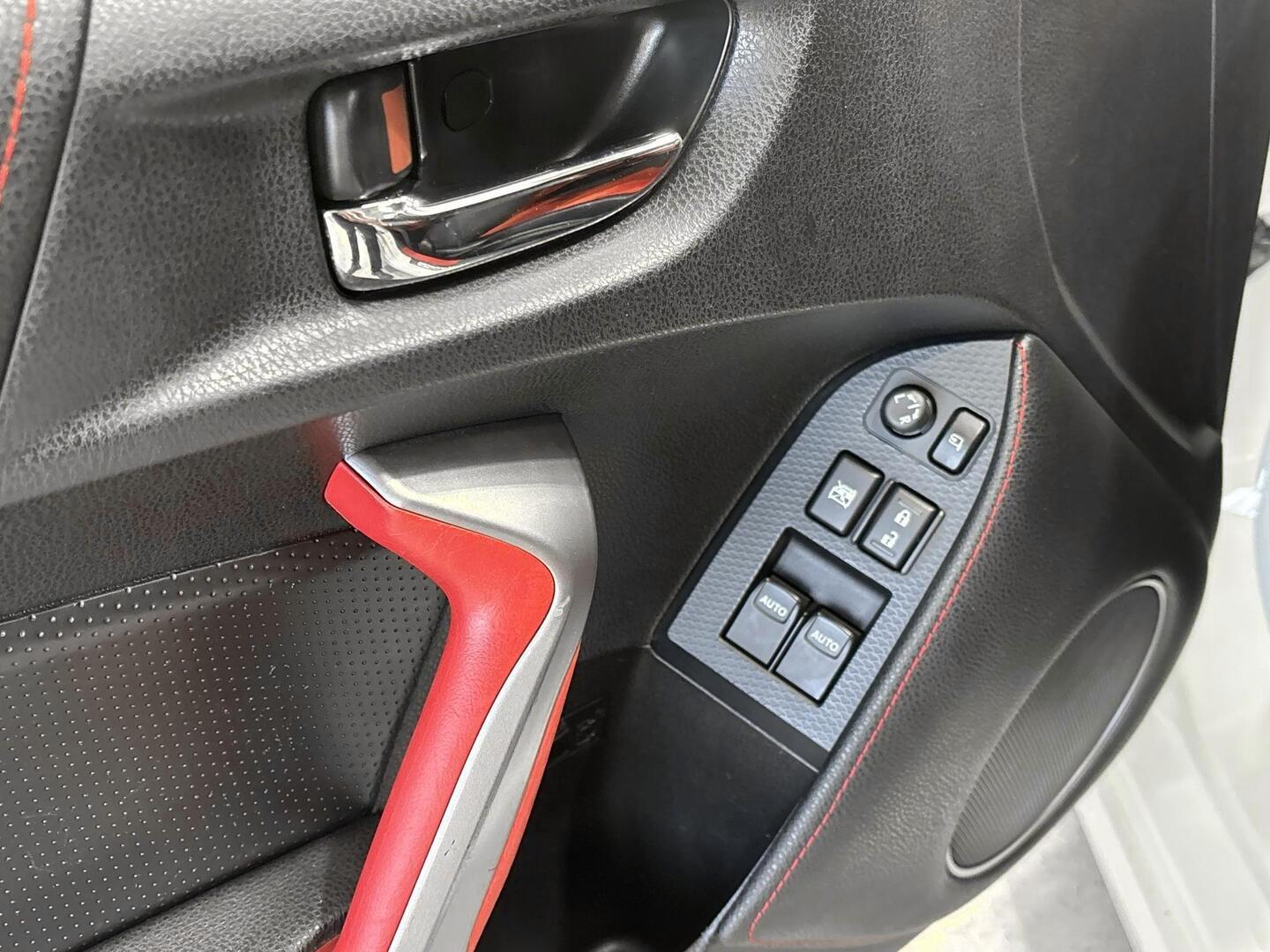 TOYOTA GT86 2013