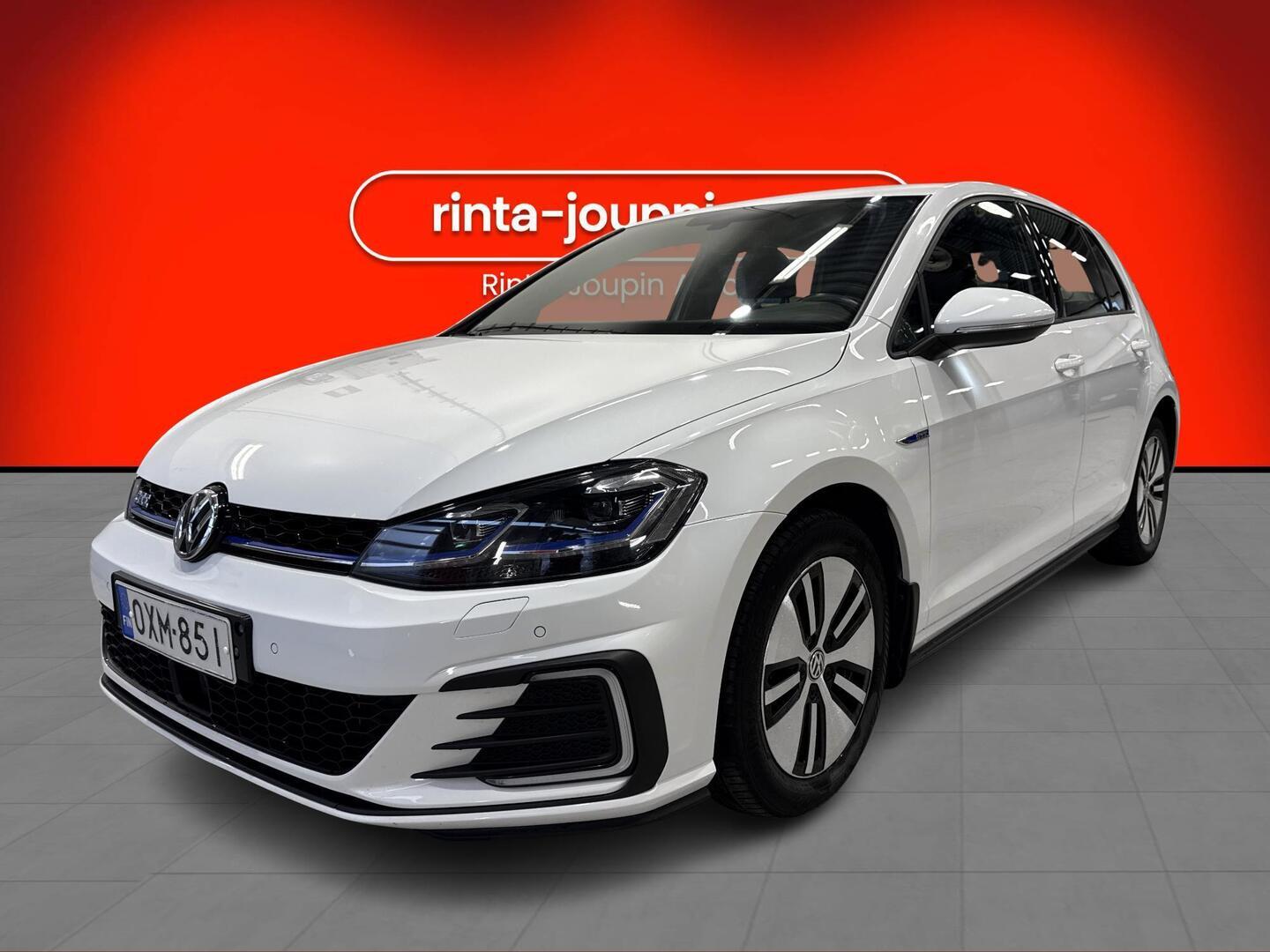 VOLKSWAGEN Golf 2018