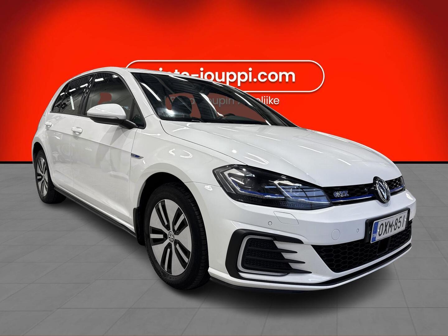 VOLKSWAGEN Golf 2018