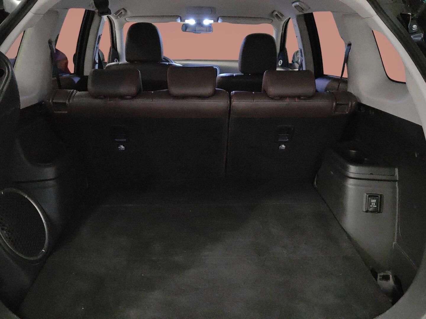 MITSUBISHI Outlander PHEV 2016