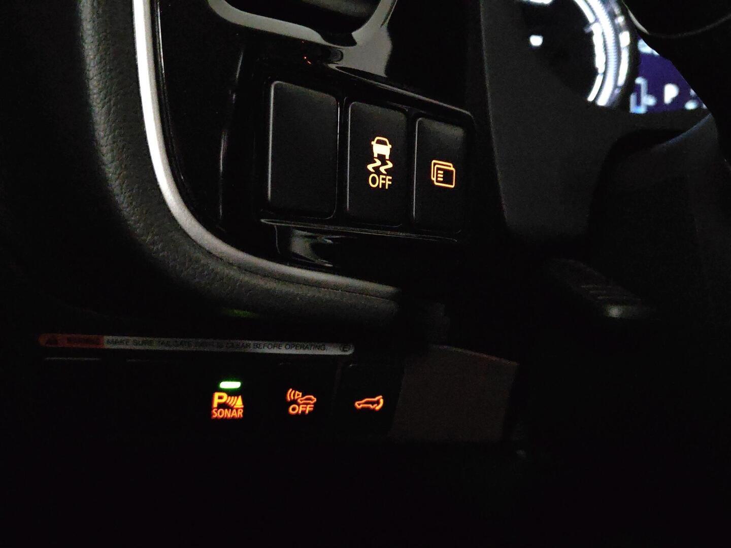 MITSUBISHI Outlander PHEV 2016