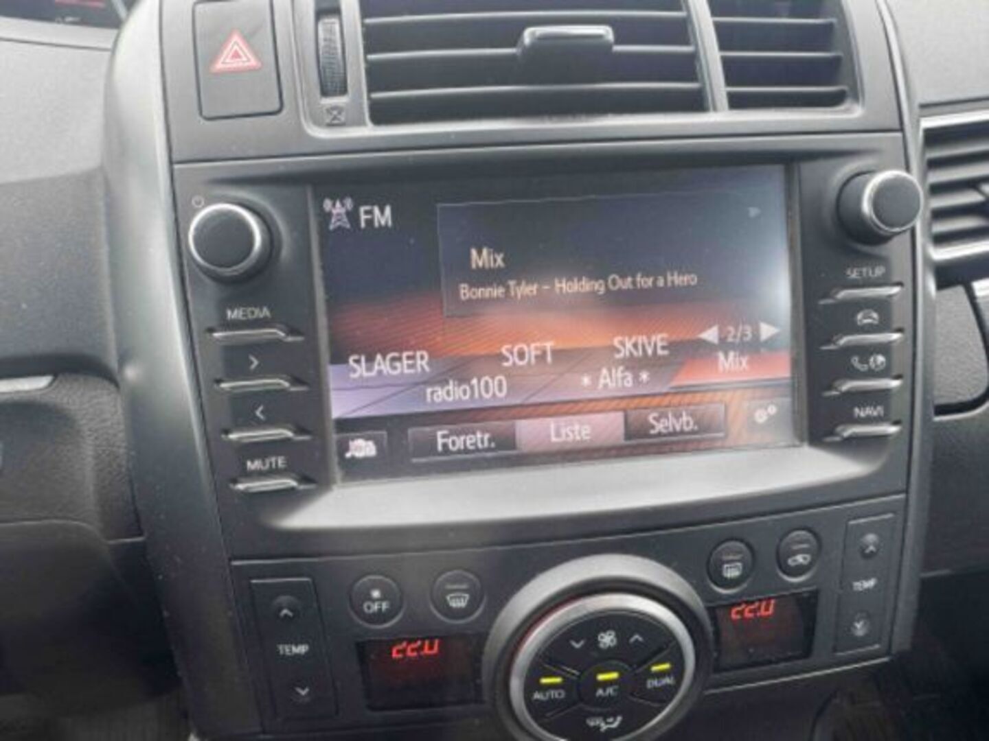 TOYOTA VERSO 2016
