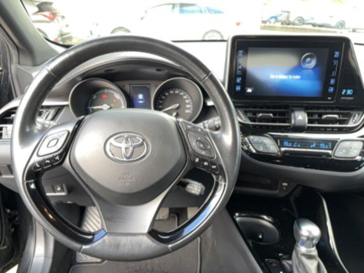TOYOTA C-HR 2019