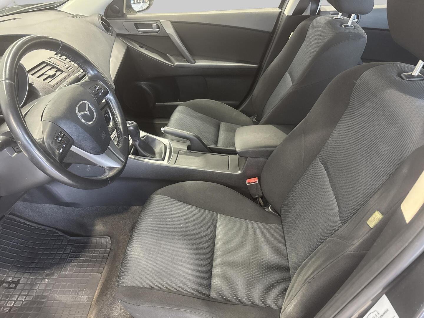 MAZDA Mazda3 2009