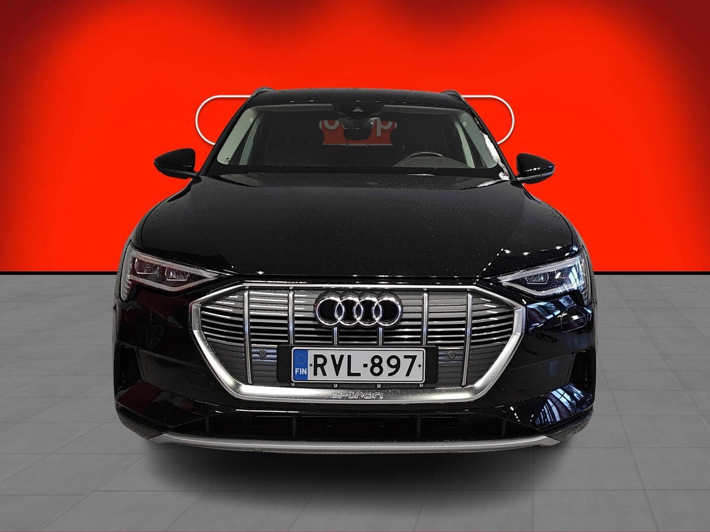 AUDI e-tron 2021