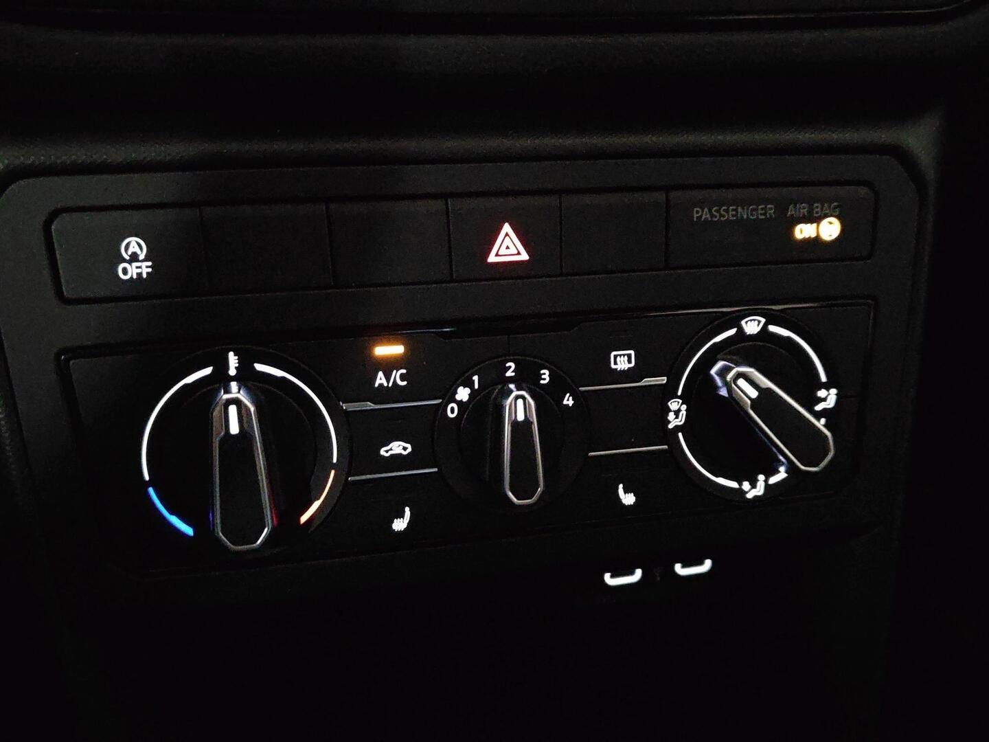 VOLKSWAGEN T-Cross 2024