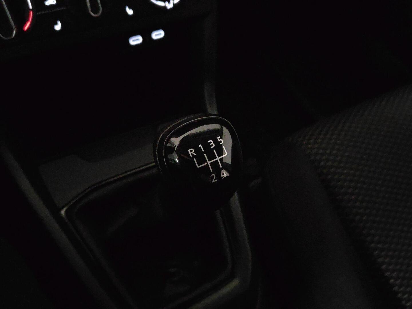 VOLKSWAGEN T-Cross 2024